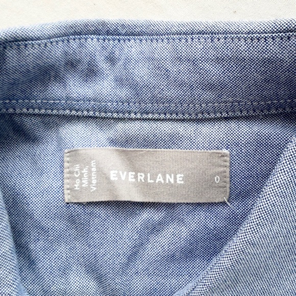 NWOT Everlane Cotton Chambray Blue Long Sleeve Button Down Dress Shirt 0 XS - Picture 3 of 3